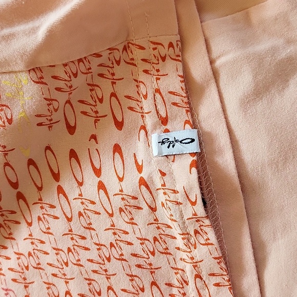 Oakley Shirt - Picture 4 of 7